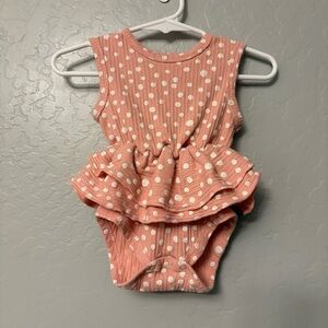 ⭐️RZ by Rachel Zoe pink and white polka dot ruffled bubble romper 6-9 months